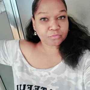 Meet your Posher, Lynette